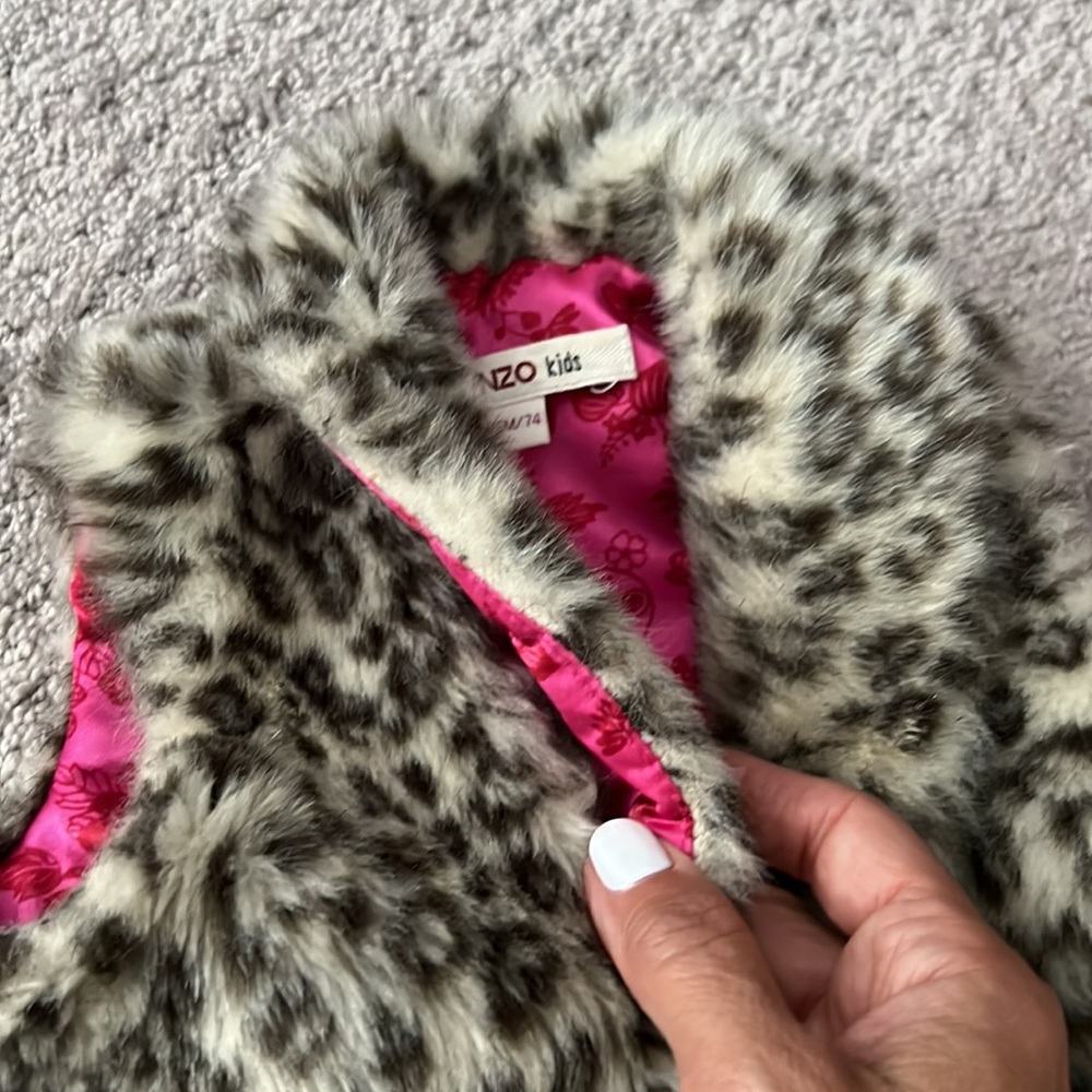 Sold Kenzo kids super cute feux fur gilet - Picture 10 of 11